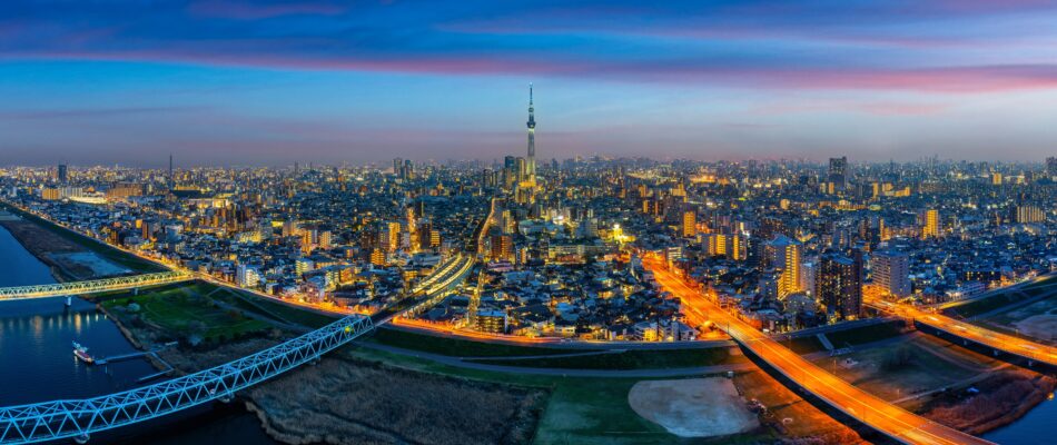 Guitar photographer/shutterstock.com