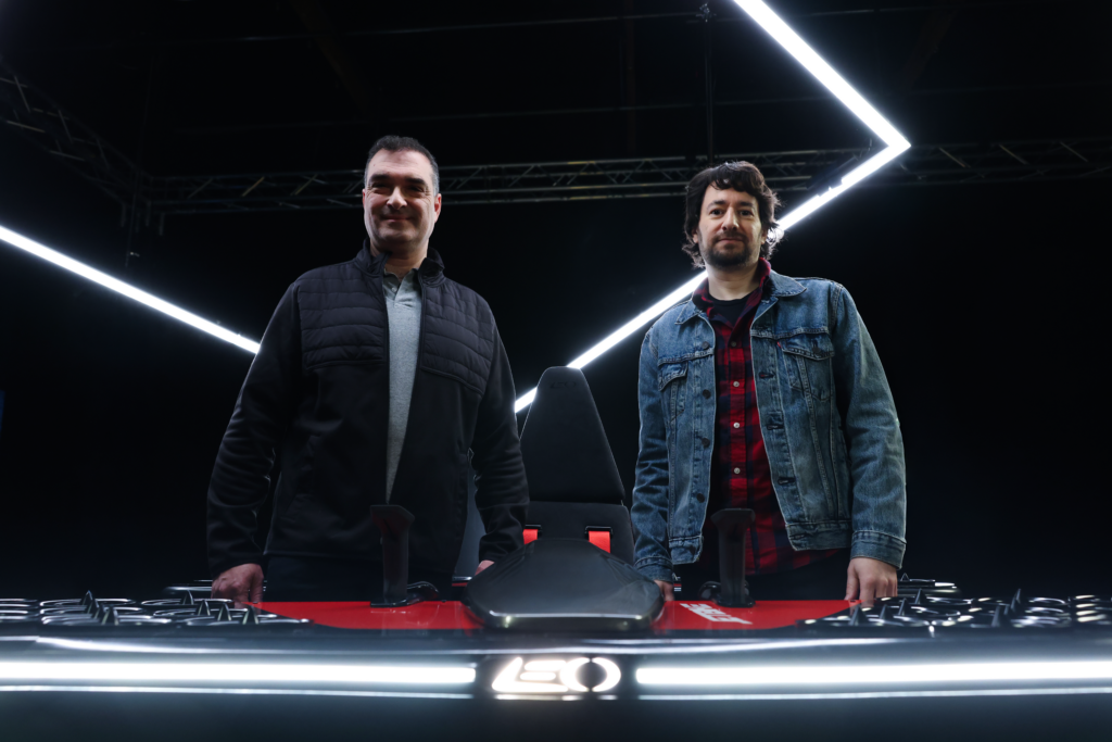 LEO Flight LEO Flight