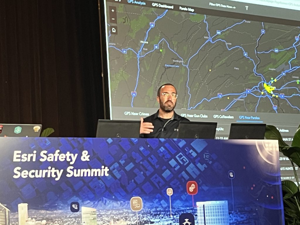 Mscisz demonstrated the Esri tools he uses to analyze the GPS signals from parolee co-travelers.